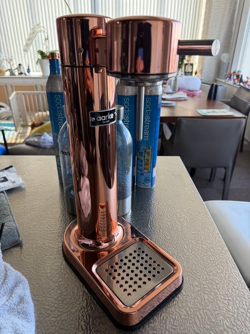 s*i様 炭酸水メーカー ローズゴールド　ソーダストリームガスシリンダー5本