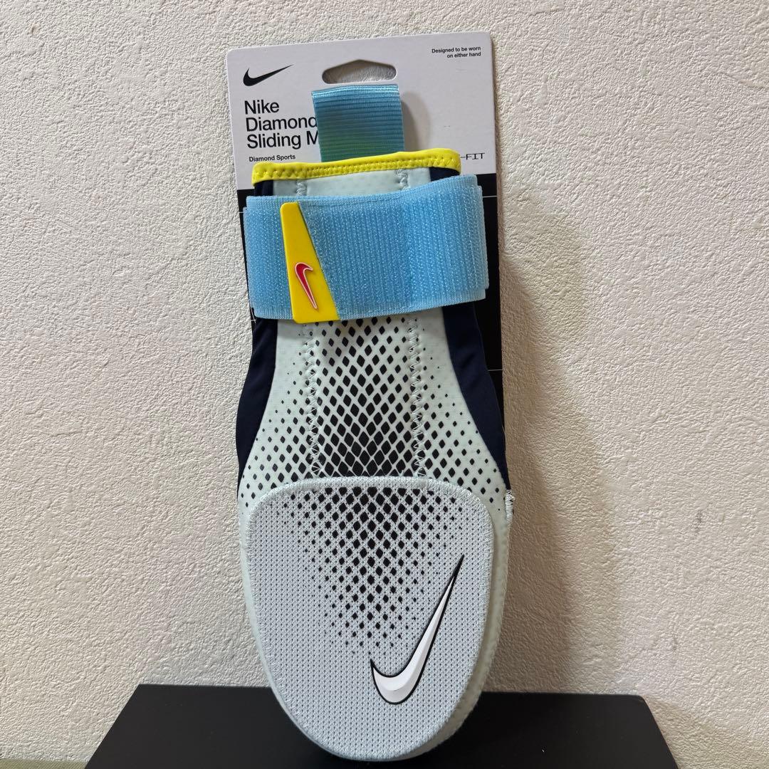 NIKE アクーニャJr 大人用 スライディングミット 走塁用 グローブ