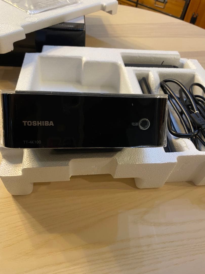 TOSHIBA TT-4K100 BS/CS 4K録画対応チューナー