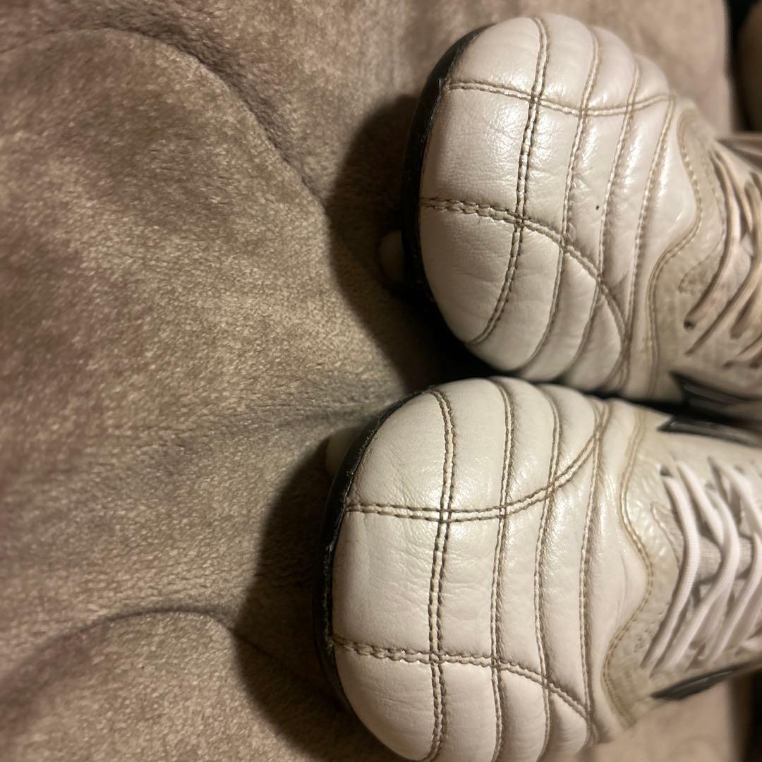 Mizuno モレリアネオ4β