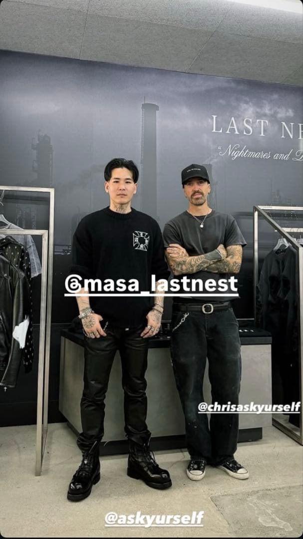 LAST NEST ASK YOURSELF ブラックニットセーター