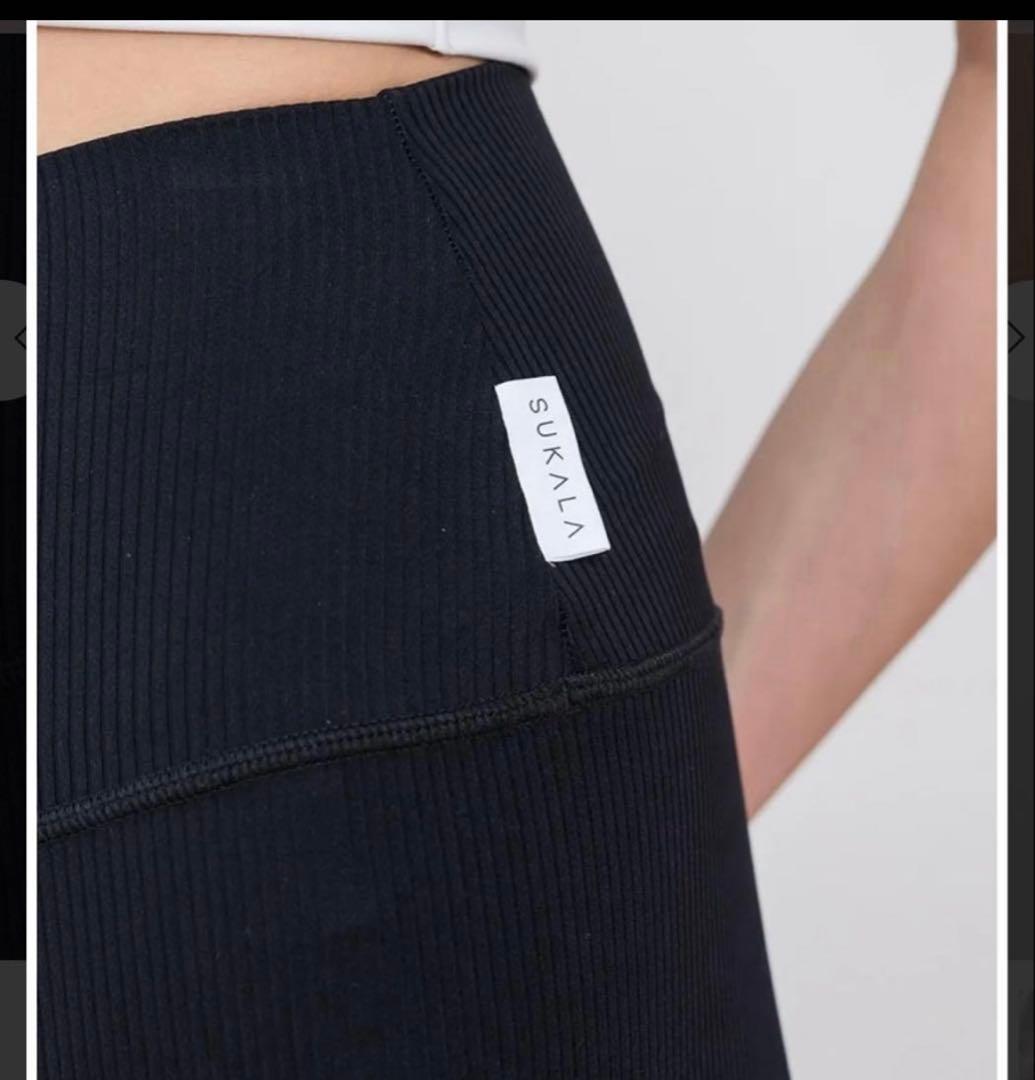 新品SUKALAショートクロスキャミソール＆レギンスセットアップピンクSバーム付