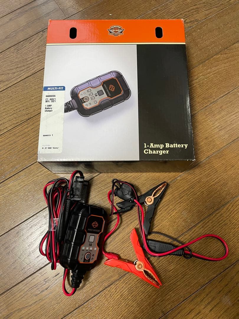 ハーレー純正　バッテリーチャージャー