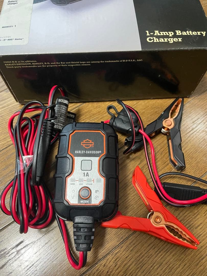 ハーレー純正　バッテリーチャージャー