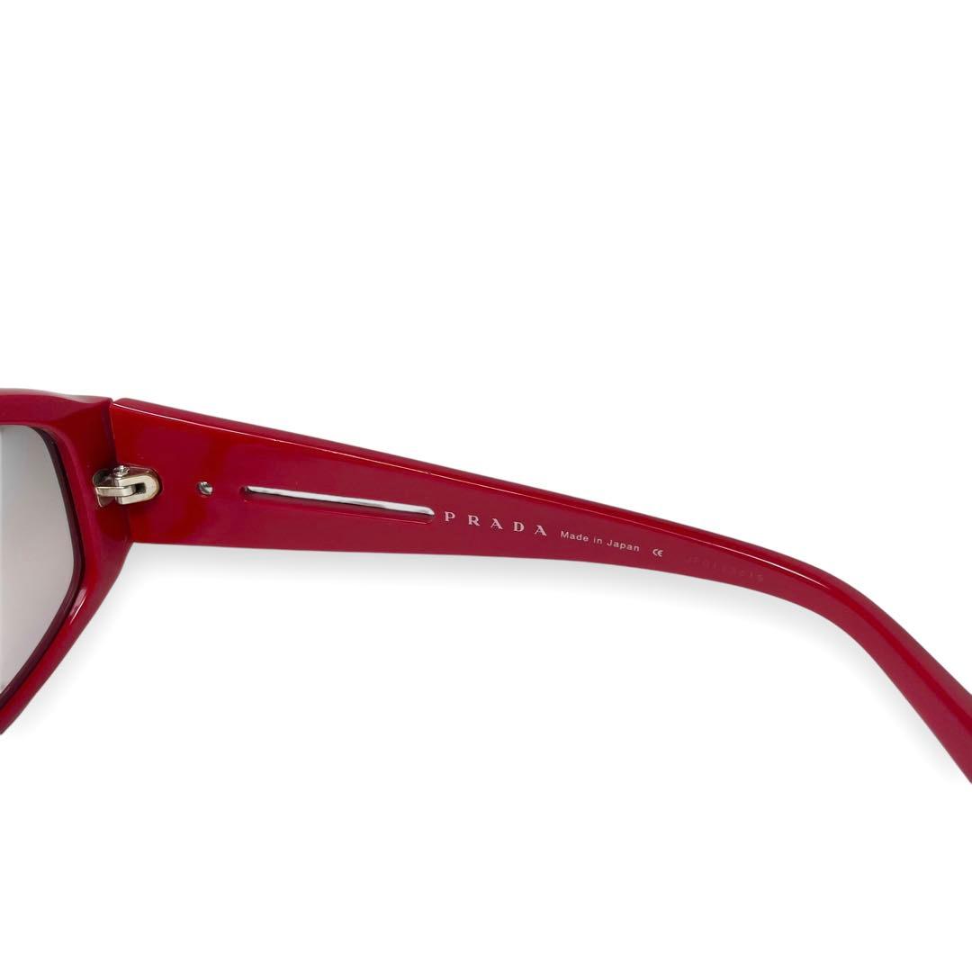 プラダスポーツ　サングラス　レッド　サイドロゴ