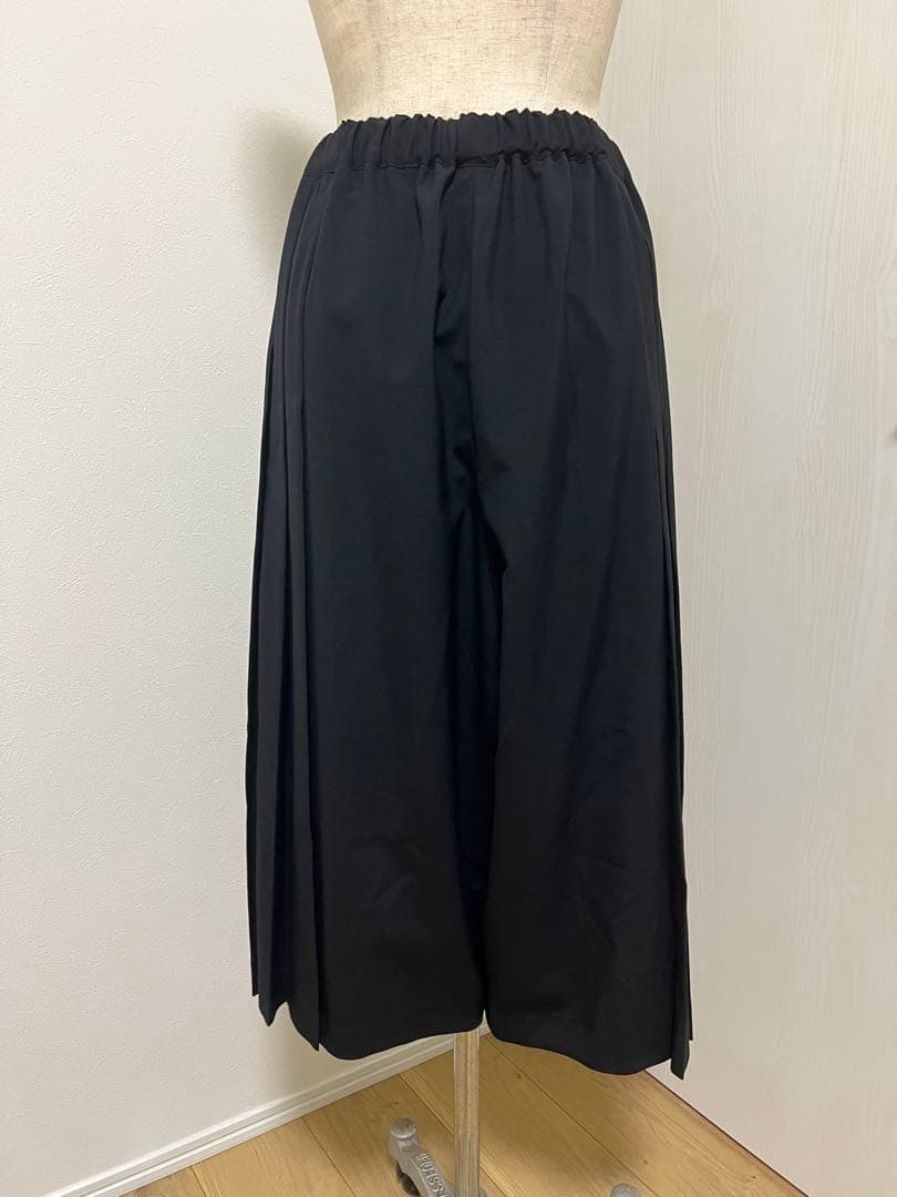 む*中様 25SS コムデギャルソンコムデギャルソン　プリーツパンツ
