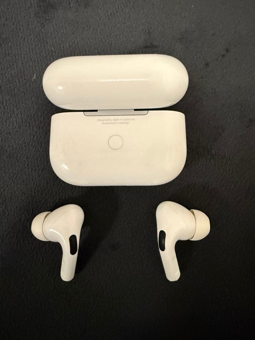 AirPods Pro第2世代Lightningモデル　本体