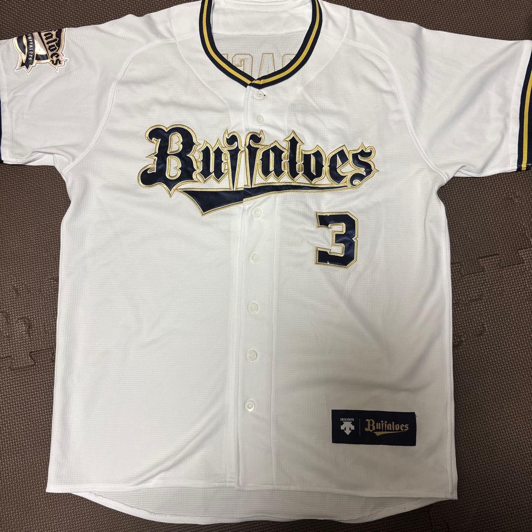 オリックス・バファローズ　ユニフォーム　安達了一