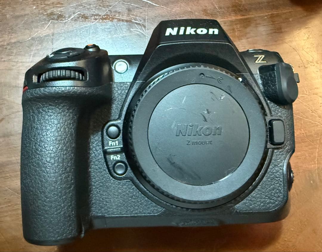 Nikon Z 8 ミラーレス一眼 本体のみ　美品