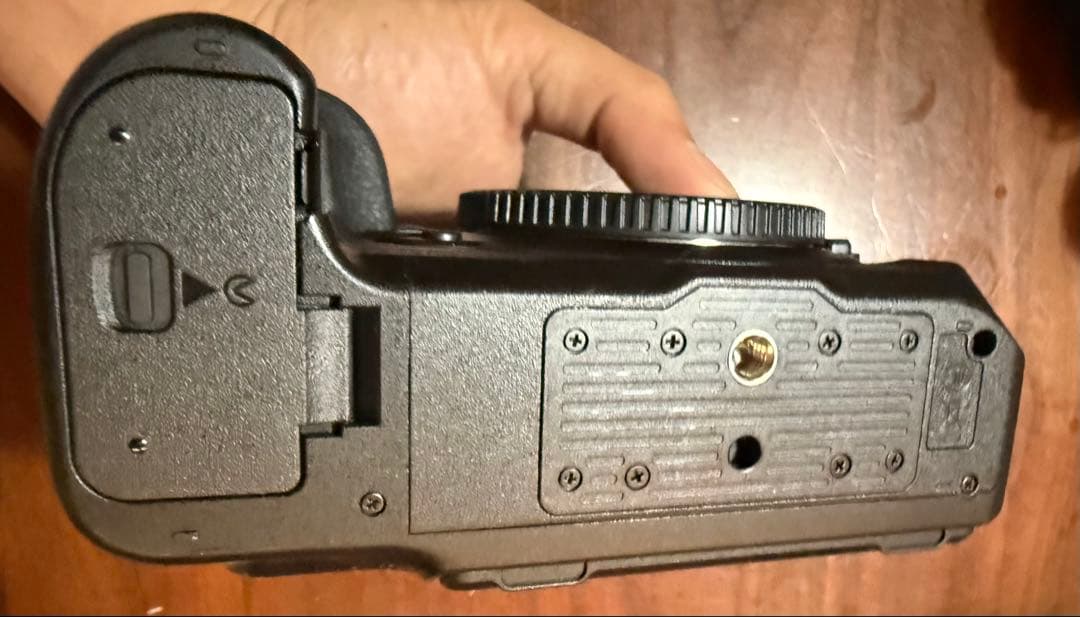 Nikon Z 8 ミラーレス一眼 本体のみ　美品