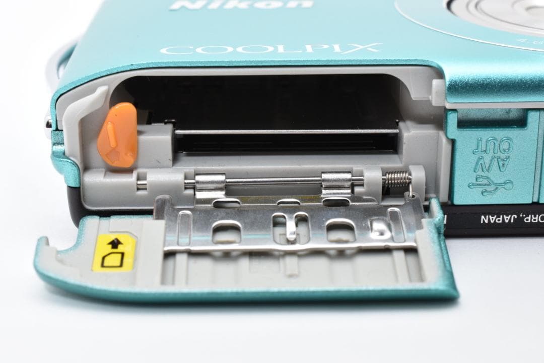 【美品】Nikon COOLPIX S3300 グリーン　動作確認済