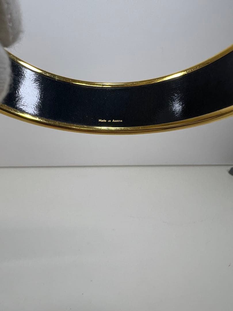 HERMES 馬デザイン バングル