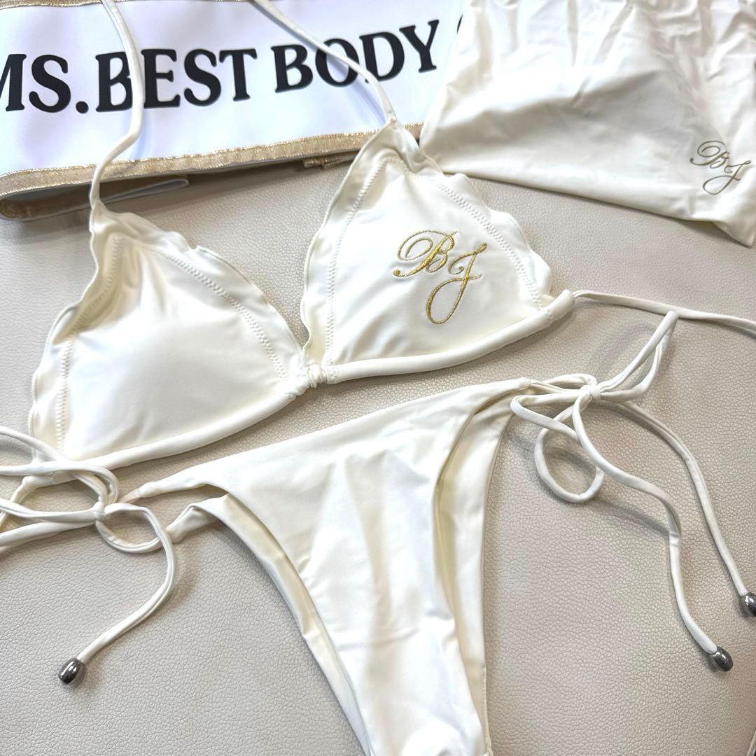 ベストボディジャパン　bestbodyjapan ビキニ　白　公式ビキニ