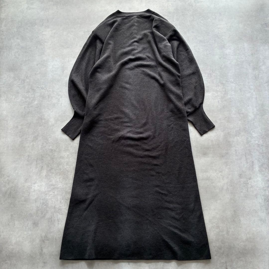 美品 カレンソロジー パールフロントニットワンピース ロング グレー