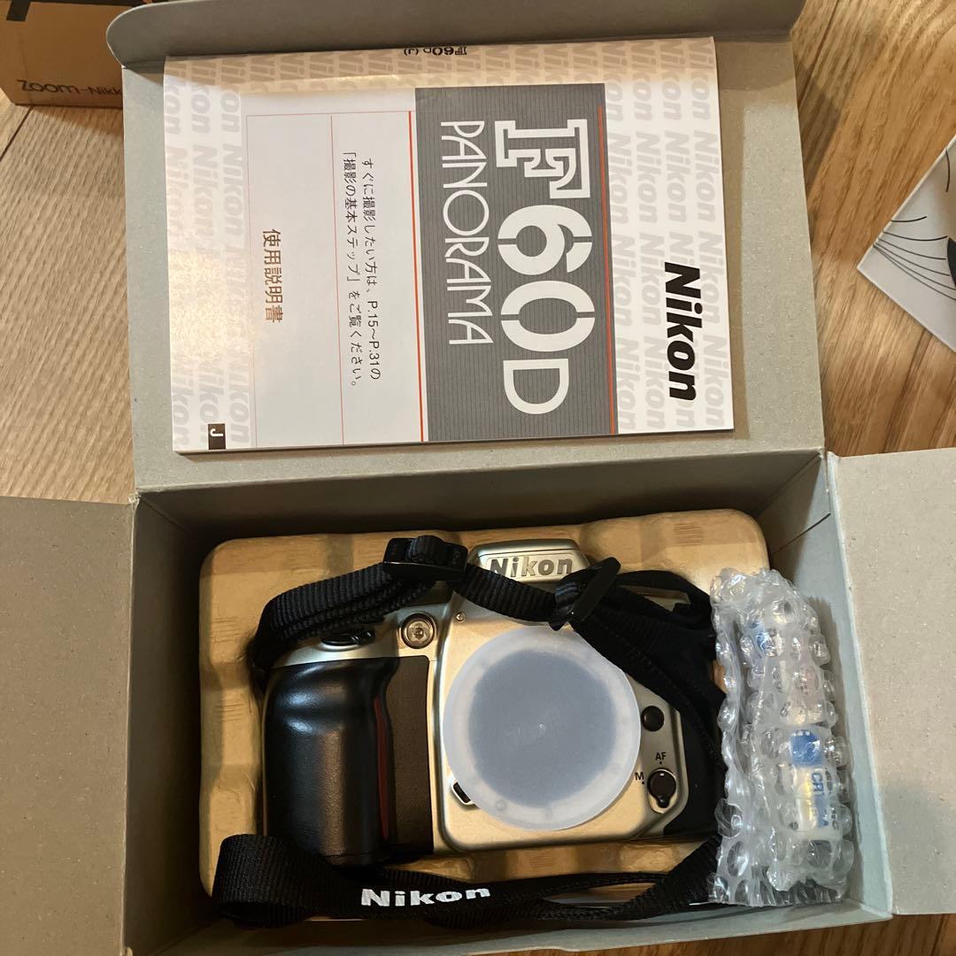 完全新品　N ikon F60D Panorama 2レンズキット