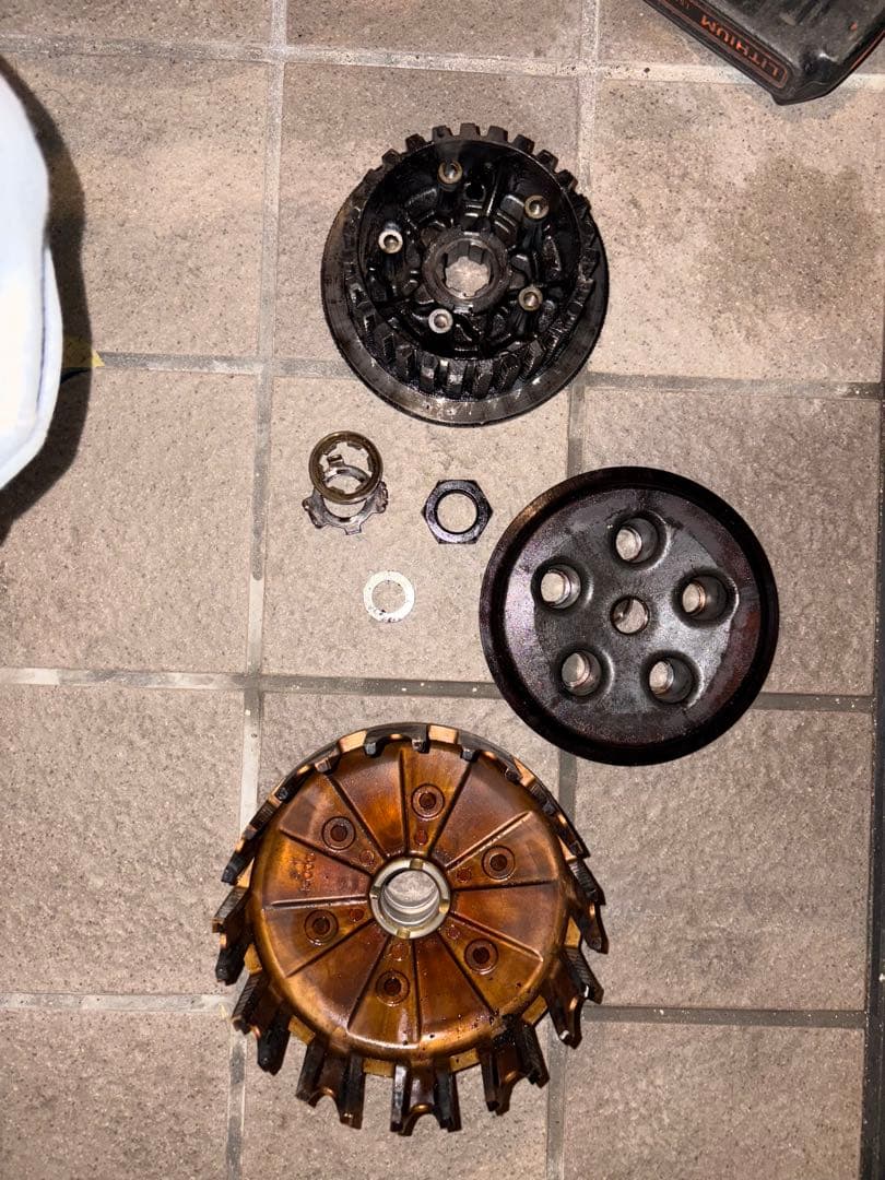 xjr400 クラッチハウジング 実働外し