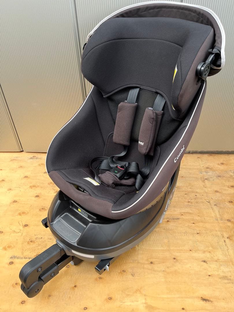 【美品】Combi コンビ CG-UIG クルムーブ　スマートISOFIX対応