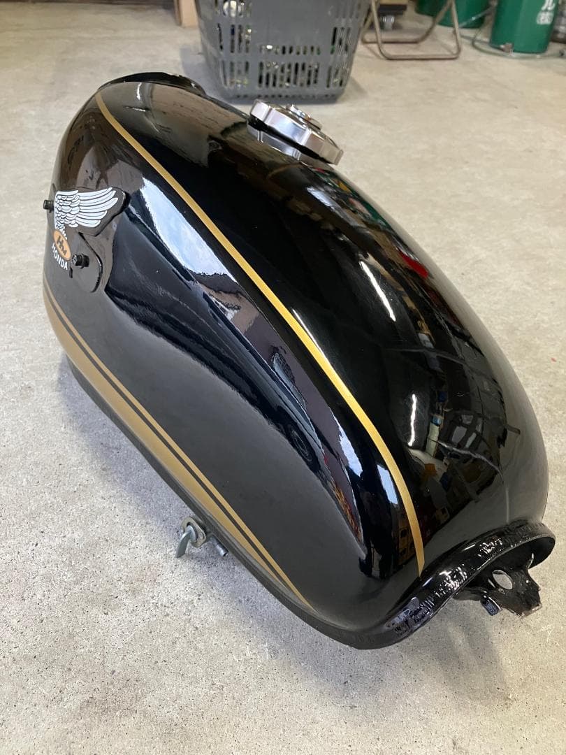 HONDA 汎用タンク ワンオフアルミエンブレム