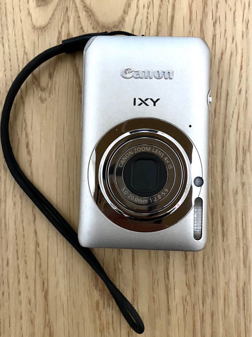 Canon IXY　デジタルカメラ　PC1588