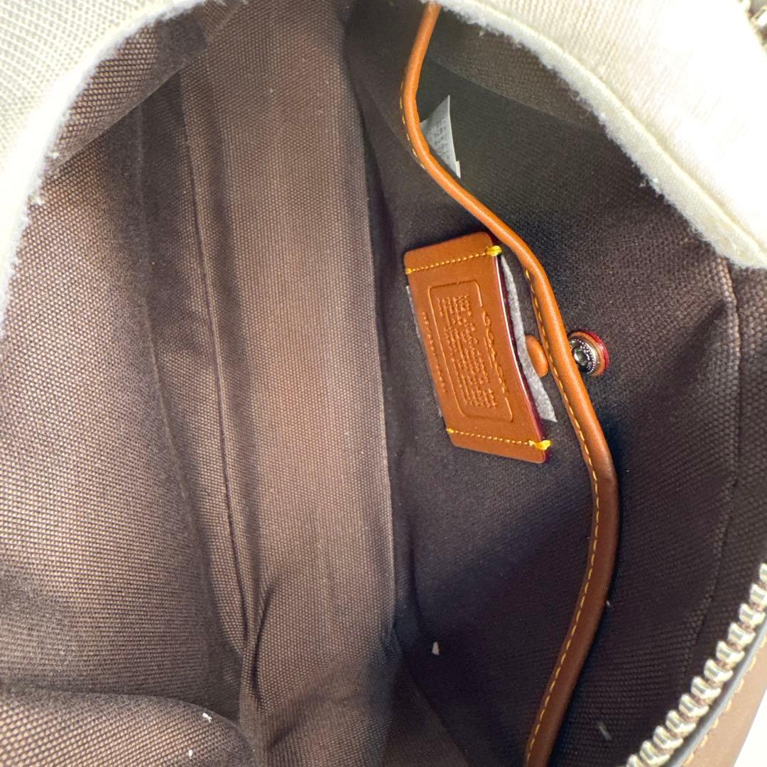 新品未使用品✨ coachレディオ カメラ バッグ