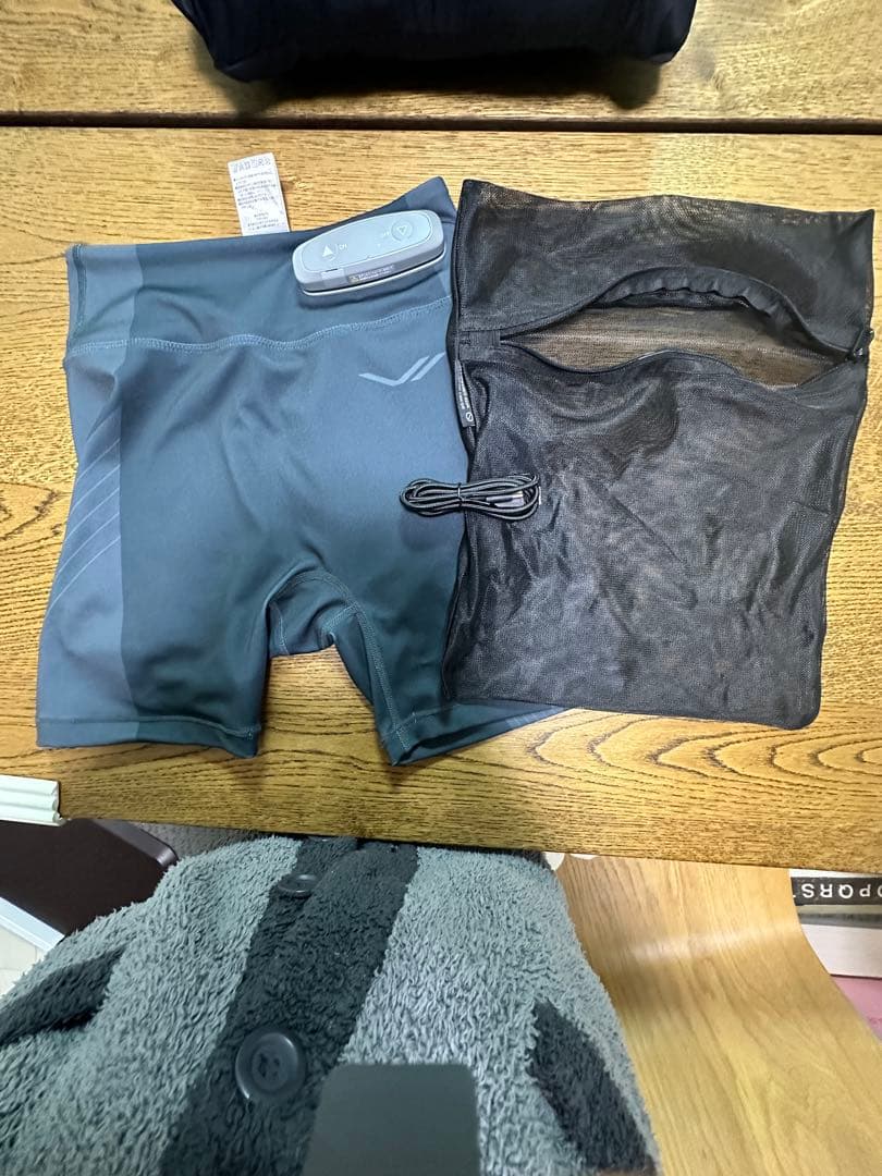 SIXPAD Hip Fit EMS機能付きエクササイズショーツS