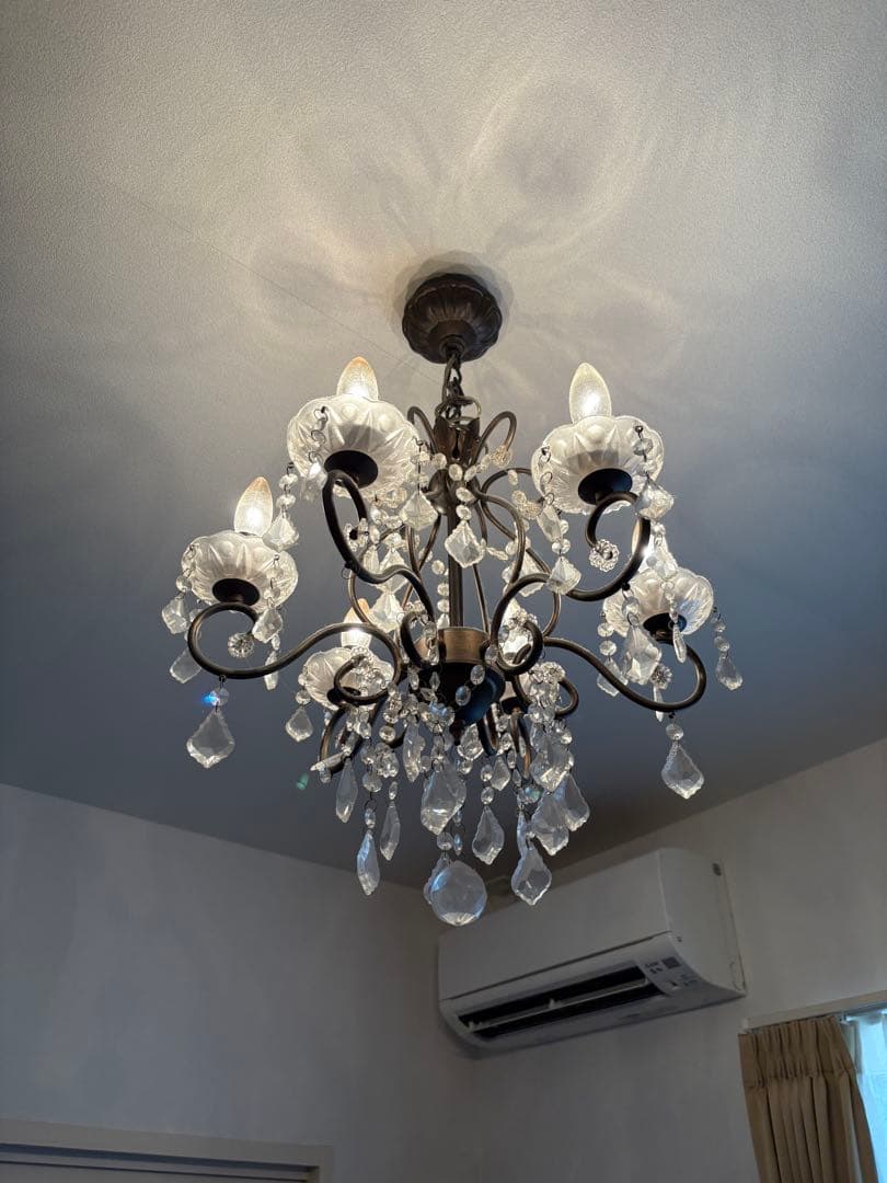 シャンデリア クリスタル アンティーク6灯 フラワー型お値下げしました。