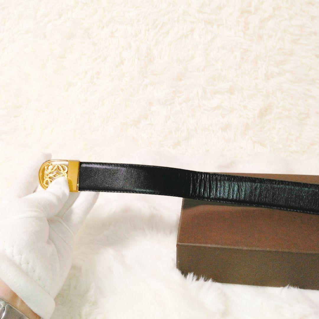 【美品】LOEWEアナグラム　ベルトレディース　ゴールドバックル　レザー