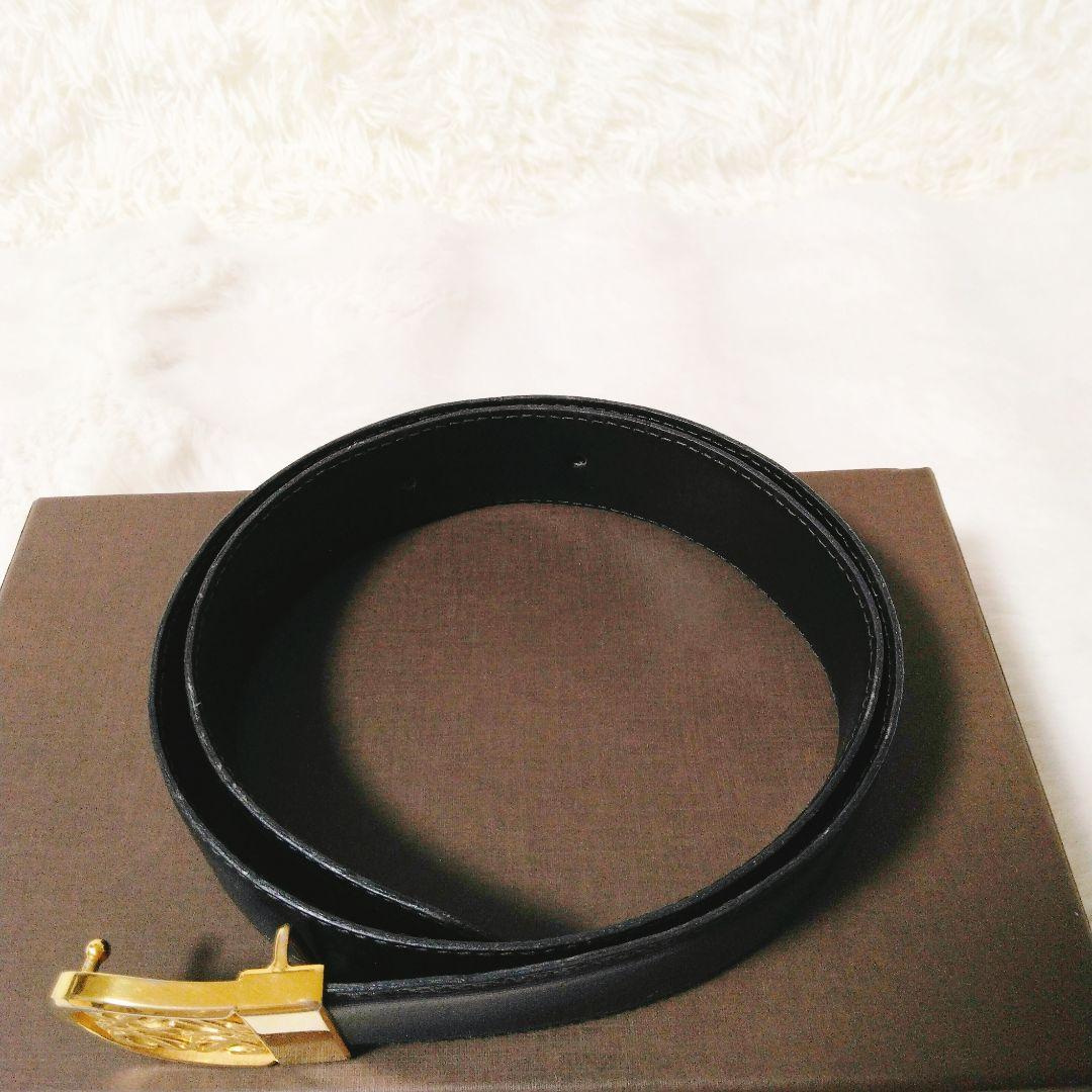 【美品】LOEWEアナグラム　ベルトレディース　ゴールドバックル　レザー