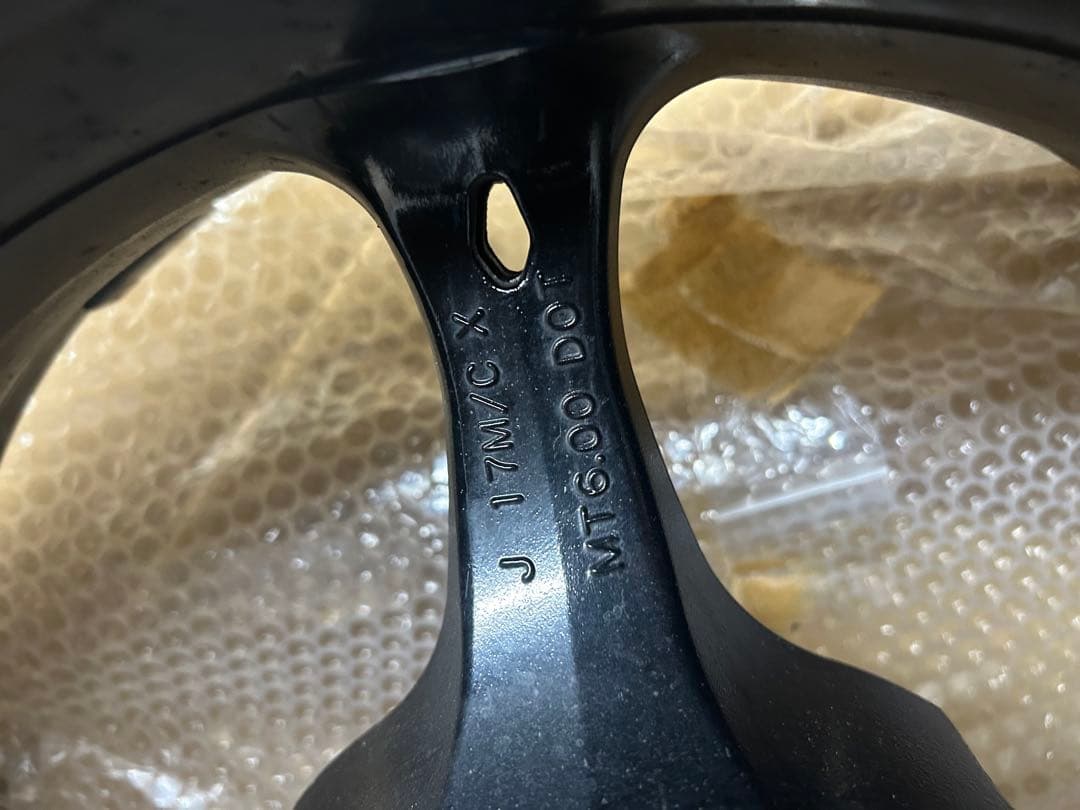 SUZUKI GSX-R 1000 K5純正リアホイール