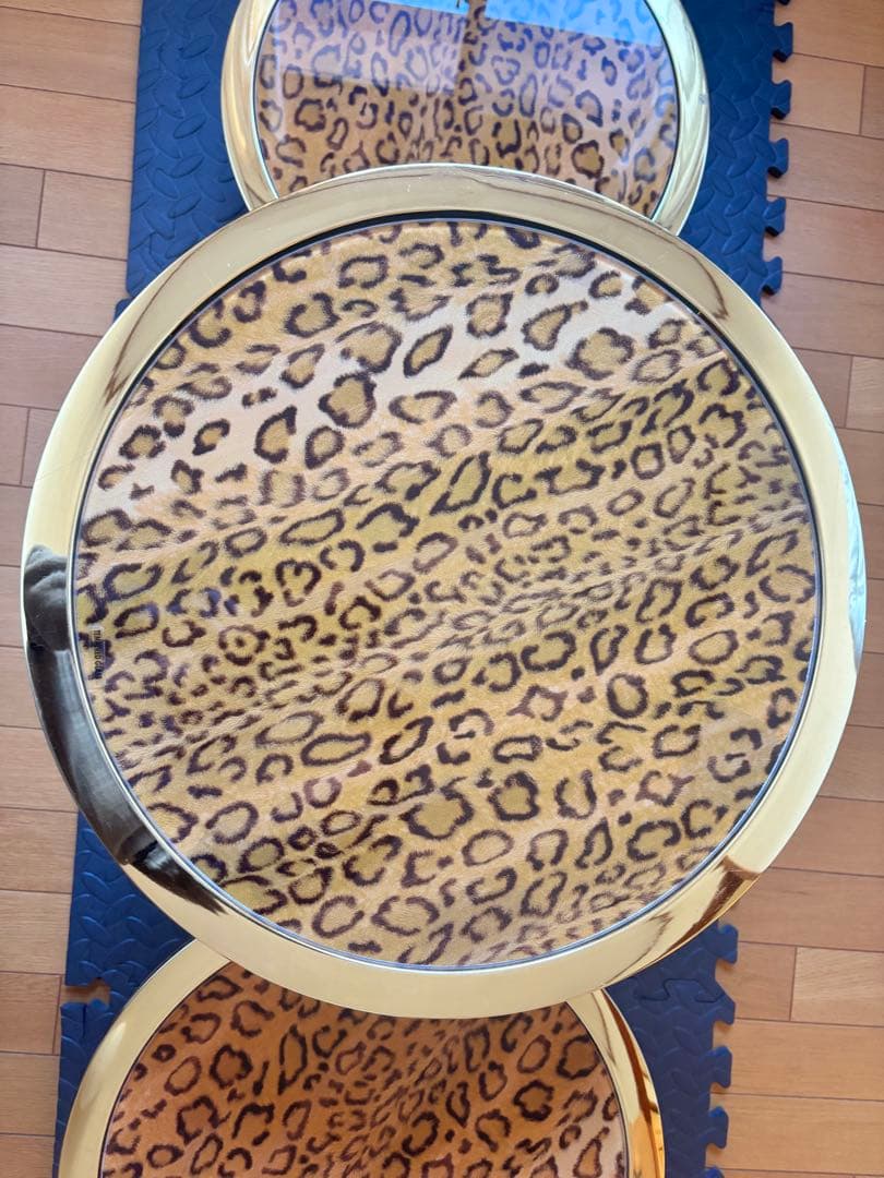 円形スライドテーブル　サイドテーブル　豹柄　ガラステーブル　ラウンドテーブル