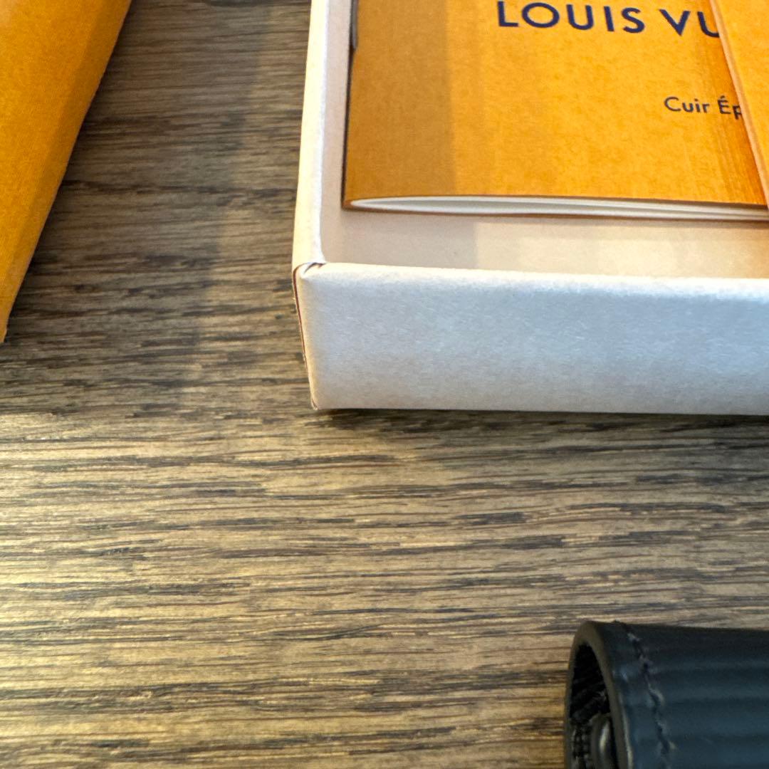 極美品 鑑定OK! LOUIS VUITTON 名刺入れ エピ 未使用 正規品