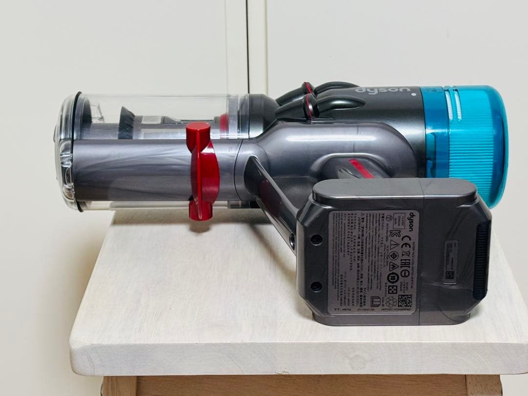 【洗浄清掃品】ダイソン Micro 1.5kg SV21 本体