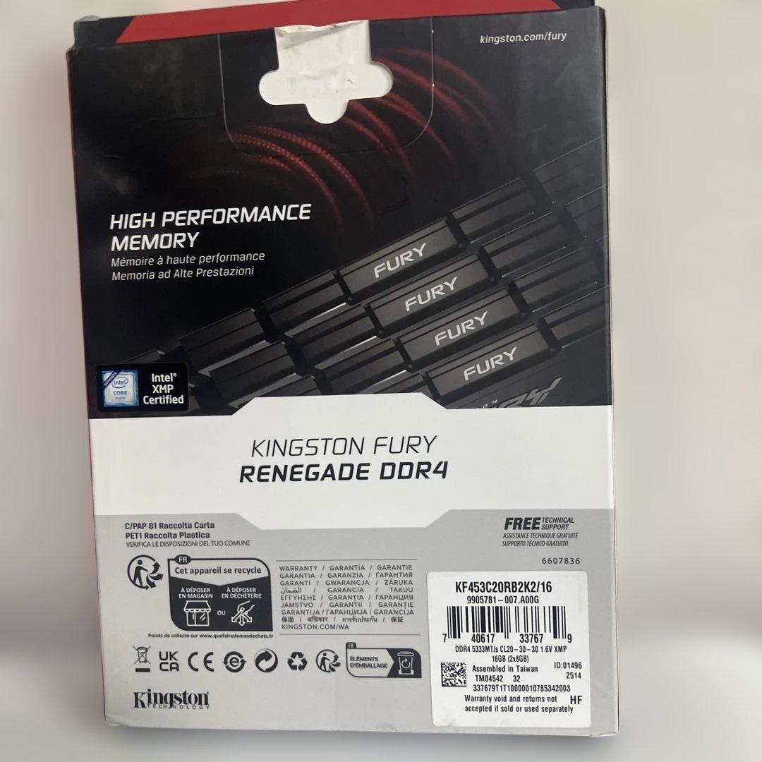 未使用　Kingston DDR4メモリ FURY Renegade 8GBx2
