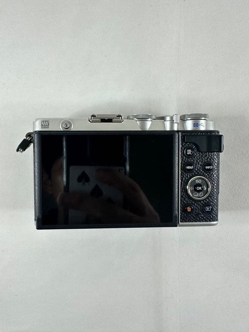 OLYMPUS PEN E-P7 カメラ