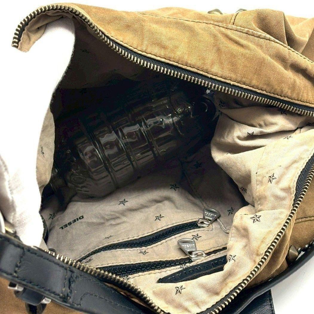 DIESEL　ショルダーバッグ 2WAY ワンショルダー ハーフムーン　ブラウン