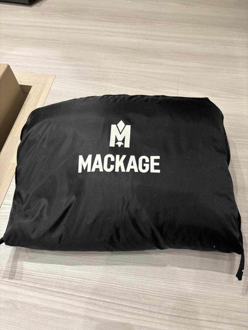 Mackage riley（マッカージュ　ライリー）ダウンジャケット