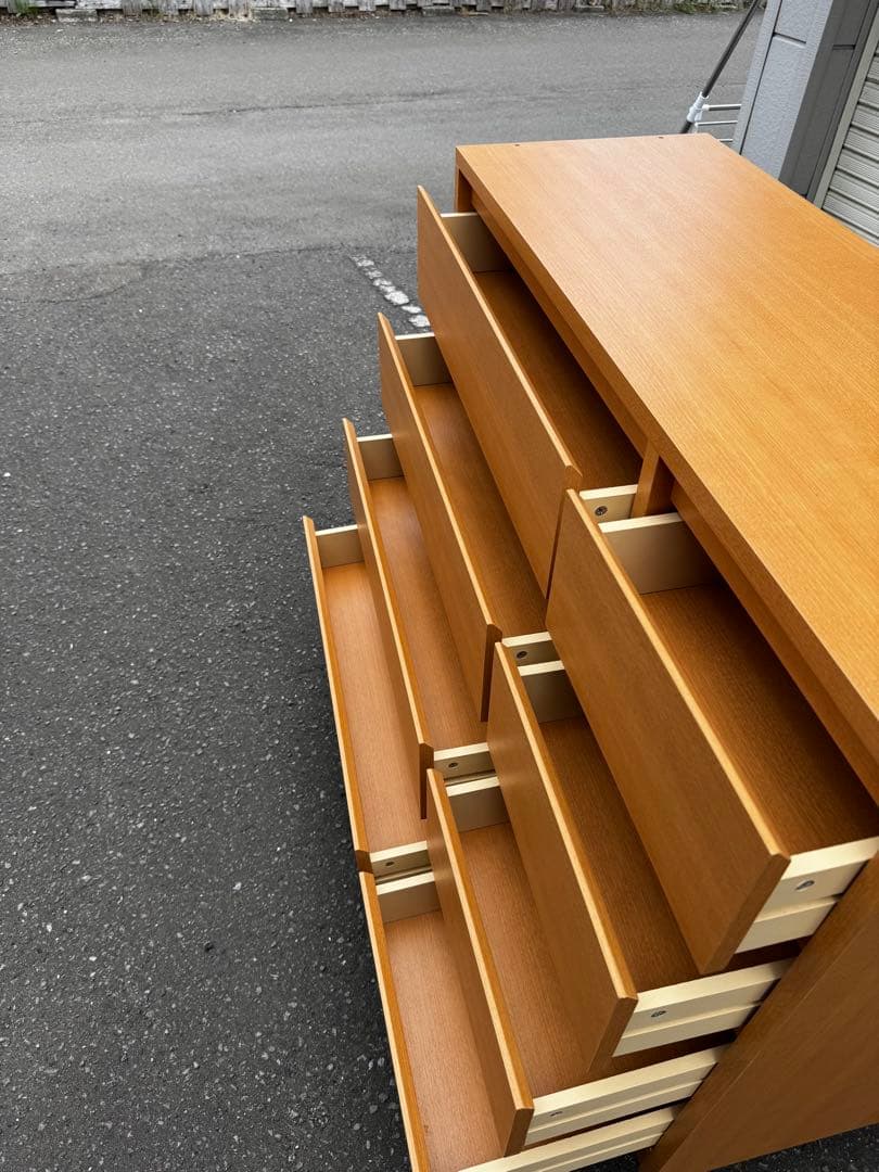 重厚感ある　落ち着いたナチュラルウッド 6段引き出しチェス　送料無料　設置料無料