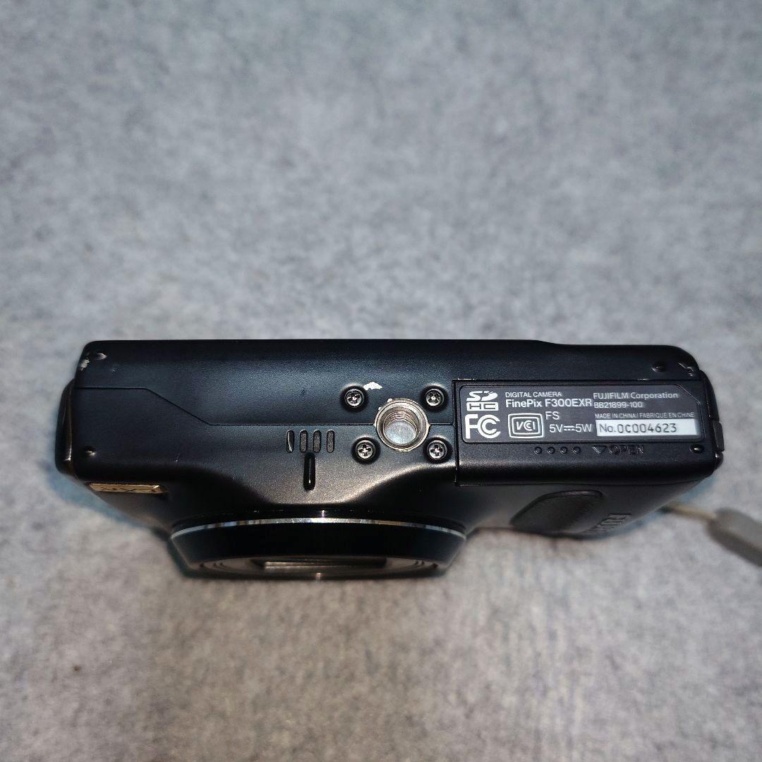 FUJIFILM コンパクトデジタルカメラ FinePix F300EXR