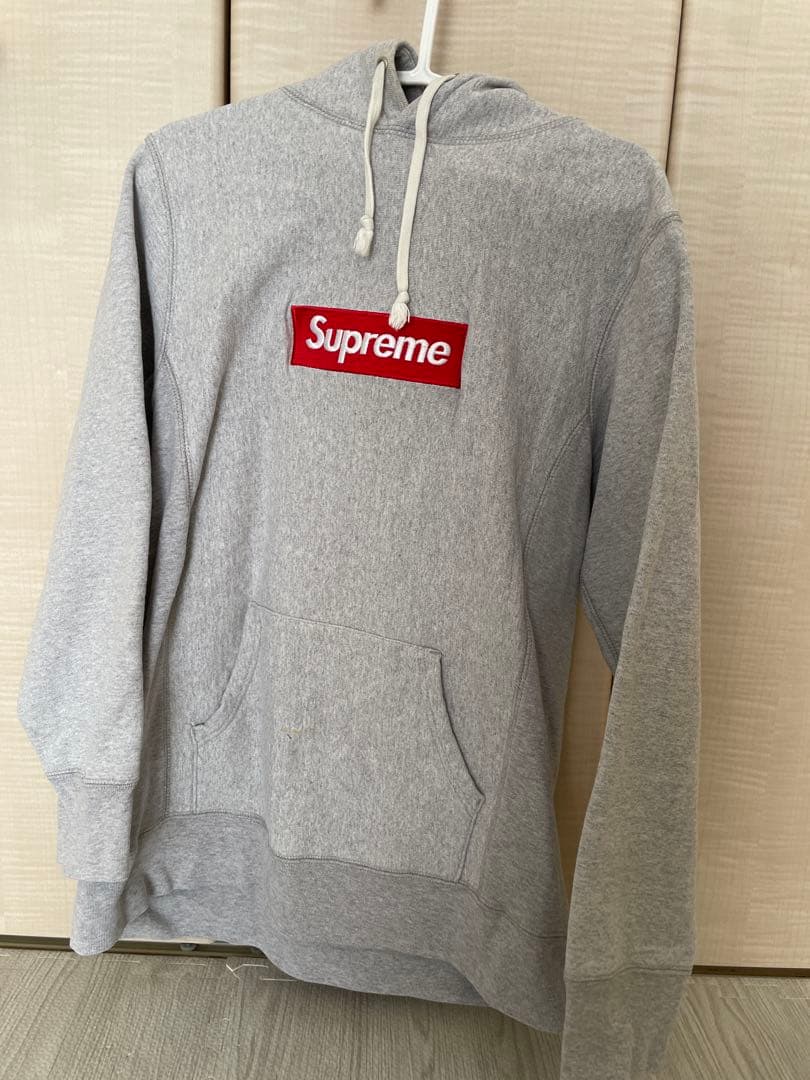 Supreme グレー フード付きパーカー