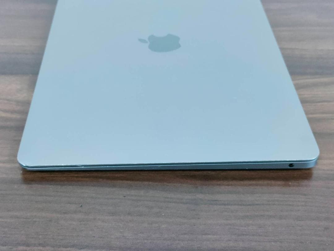 充電104 MacBook Air 2020 13型M1 512G USキーA6