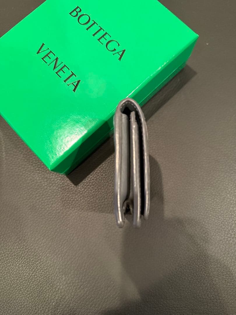 BOTTEGA VENETA グレー レザー 名刺入れ