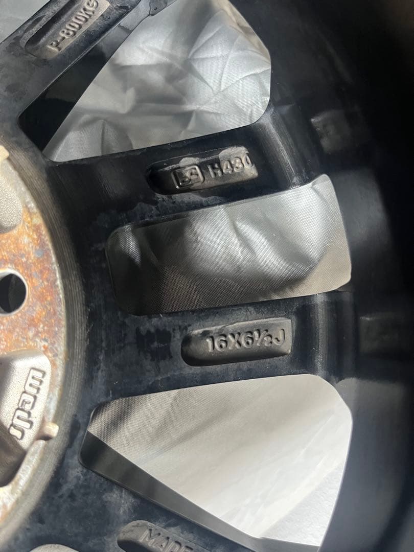 200系ハイエース用 16インチアルミホイール、タイヤ4本セット