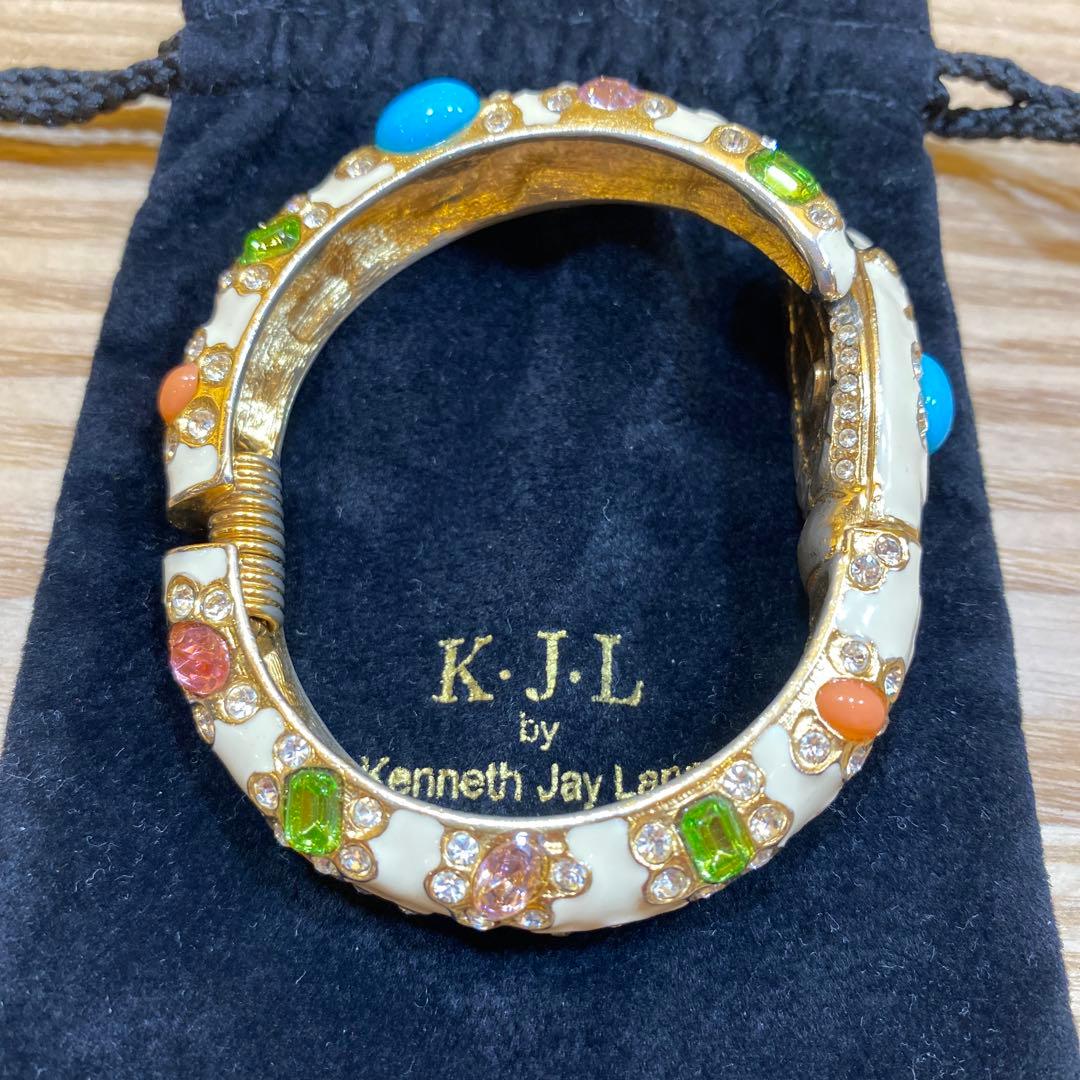 K.J.L バングル ホワイト 花柄カラーストーン　スネーク