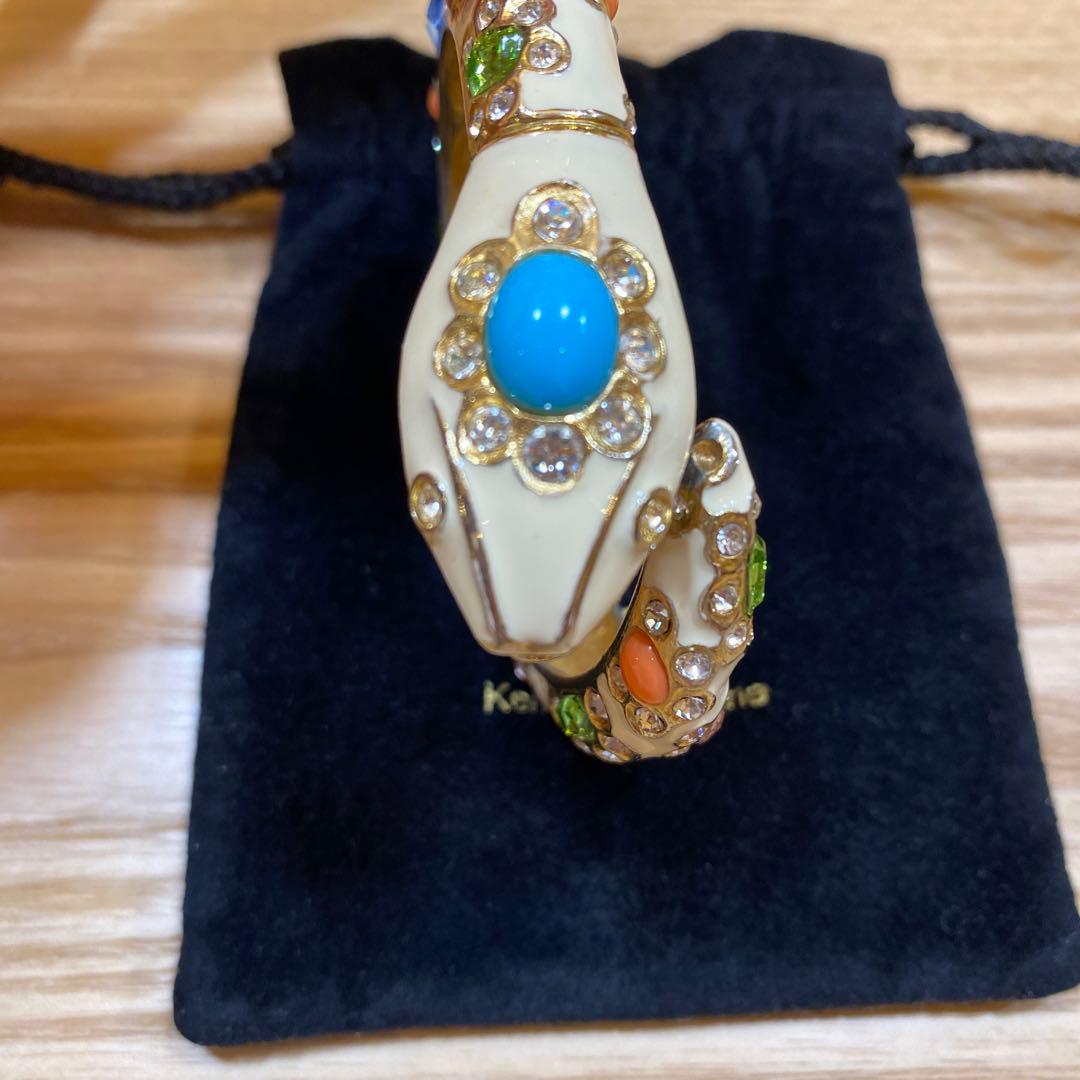 K.J.L バングル ホワイト 花柄カラーストーン　スネーク