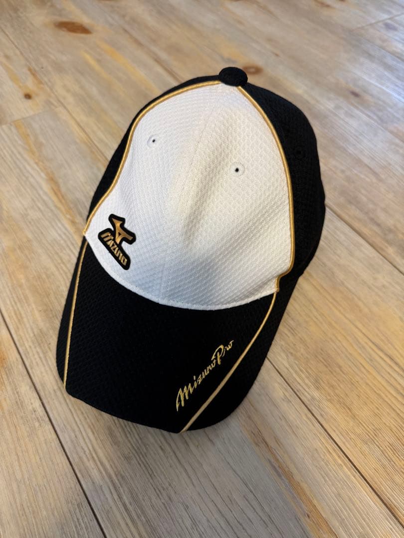 ミズノプロ4点セット (美品) ナイロン上半袖、長袖&ズボン＆キャップ