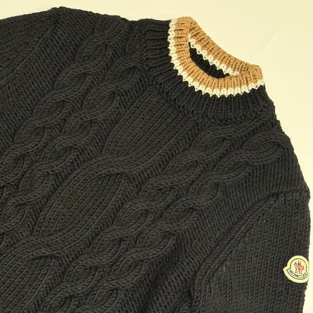 美品 モンクレール 厚手ニット M 黒色 ケーブルニット