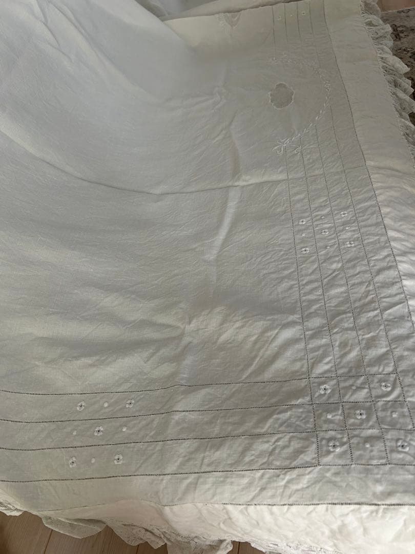 フランスアンティークリネンクロス✴︎大判 モノグラム刺繍✴︎ベッド.ソファーカバー
