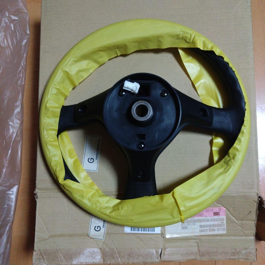 32GTR純正ステアリング