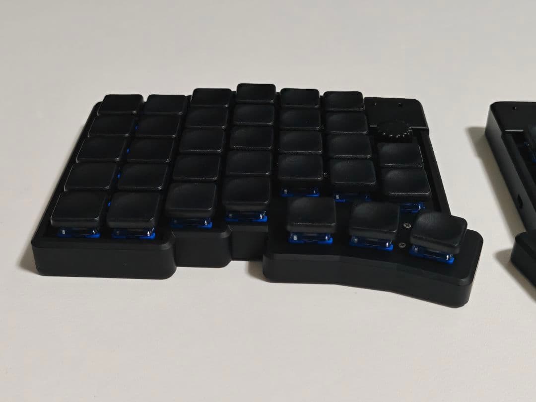 Glove65tb 完成品 低背トラボ ロープロファイル 無線接続 ブラック