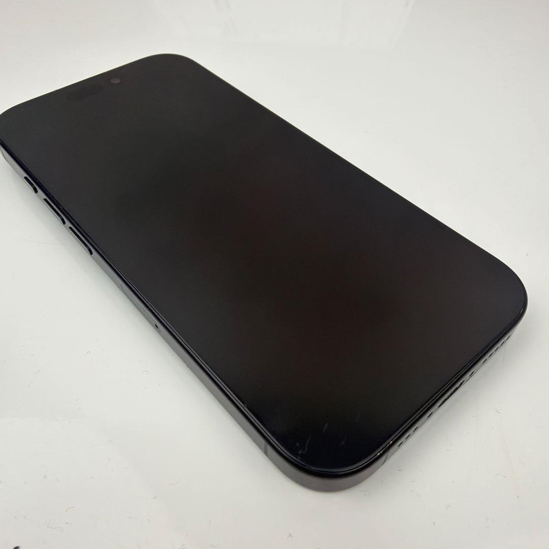 Apple iPhone 16 Pro 128GB ブラック　バッテリー98%